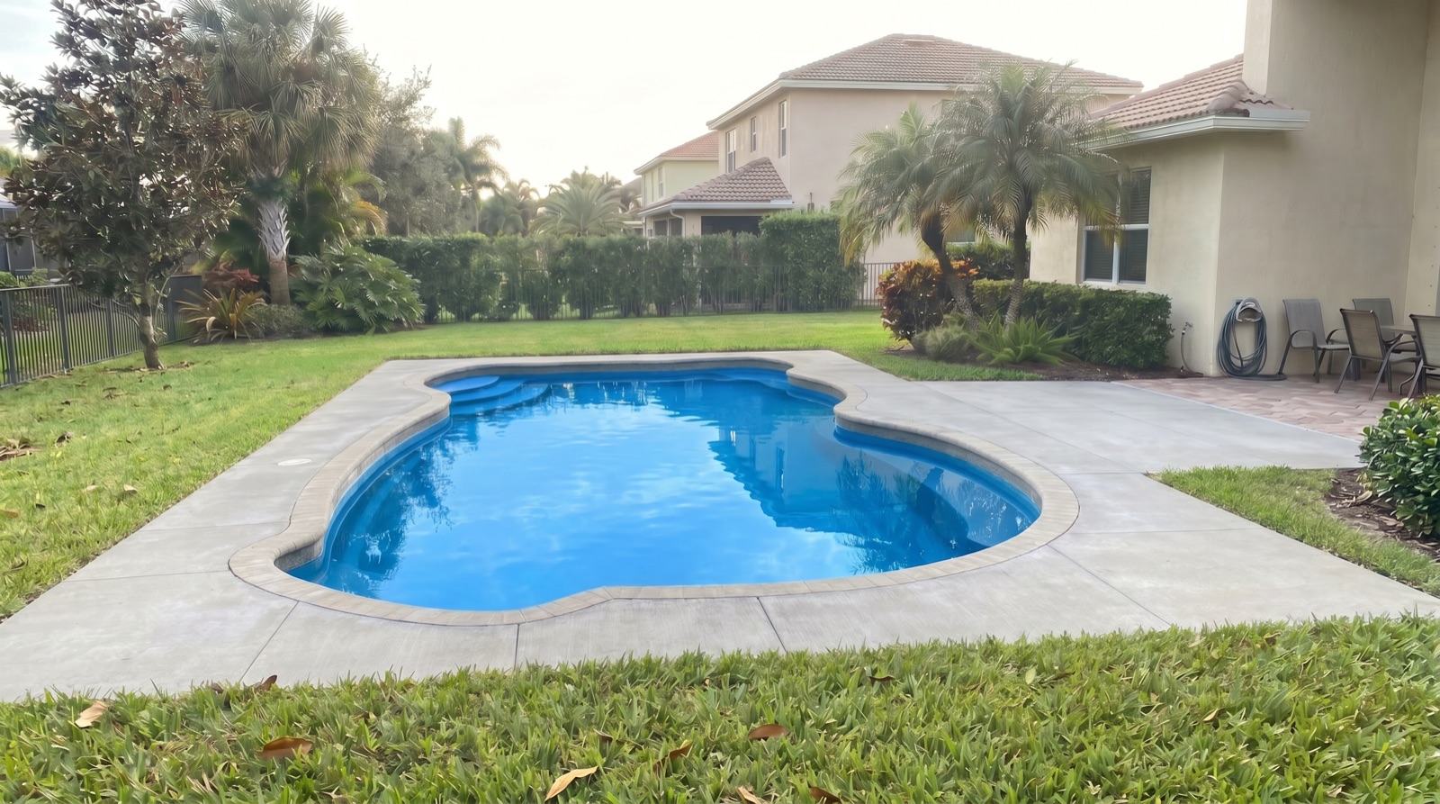 Finished freeform pool render
